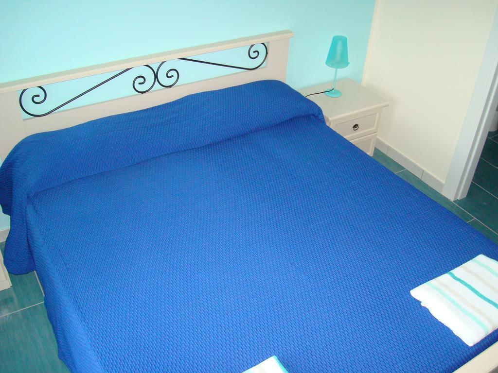 Guest House Mare E Luna ฟูเมเฟรดโดบรูซิโอ ห้อง รูปภาพ